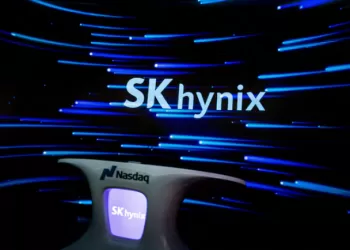 Samsung, SK Hynix call for bigger payouts from AI cash