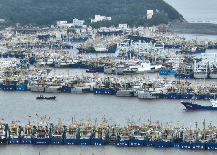 Typhoon Dolphin hits Japan's Okinawa 11 - Egyptian Gazette
