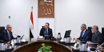 PM reviews Alexandria beach restoration plan