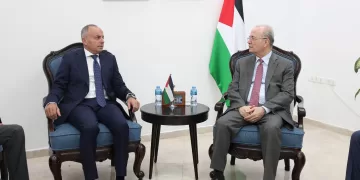 Egypt's envoy, Palestinian PM, FM probe ties, latest developments 1 - Egyptian Gazette Egypt’s envoy, Palestinian PM, FM probe ties, latest developments