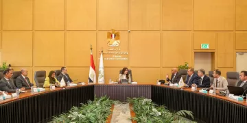 Housing Min. reviews plan to develop public transport in new cities 1 - Egyptian Gazette Housing Min. reviews plan to develop public transport in new cities