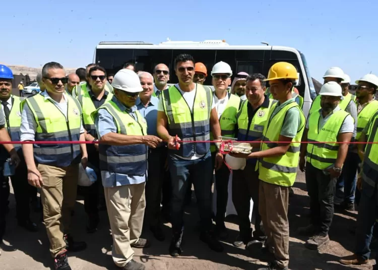 Industry Min. inspects Sinai Manganese Company in Abu Zenima 10 - Egyptian Gazette