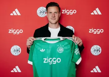 Ter Stegen seals Ajax loan switch