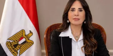 Housing minister reviews infrastructure projects in new cities