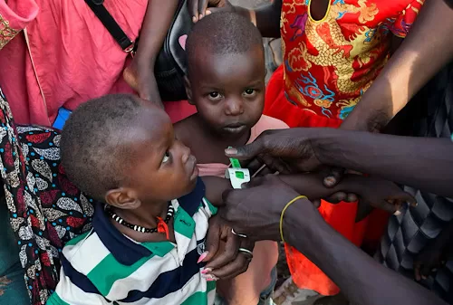 UN warns 650,000 refugees in S. Sudan face food aid cuts 11 - Egyptian Gazette Children are examined for malnutrition after crossing at the Joda South border point, in Renk County, Upper Nile state, South Sudan, April 30, 2023. REUTERS