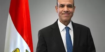 Egypt FM discusses ties, regional issues with Italy, Norway