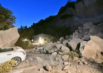 Strongest quake in years hits near Italy’s Naples