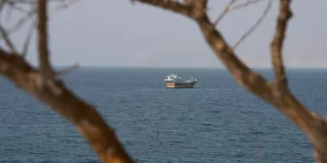Iran warns of Hormuz offense if US talks fail 1 - Egyptian Gazette Iran warns of Hormuz offense if US talks fail