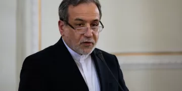 Iran FM warns US against ‘adventurous action,’ says Tehran ready to respond