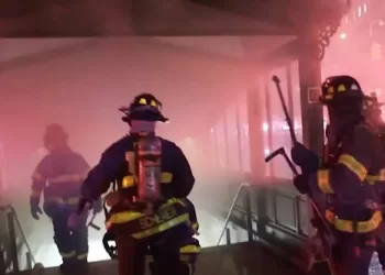Subway fire injures 14 in New York