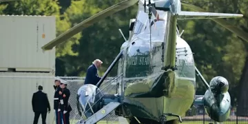 Trump helicopter flew too close to passenger plane, probe launched