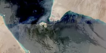 4 killed in Red Sea attack; Gulf missile strike reported