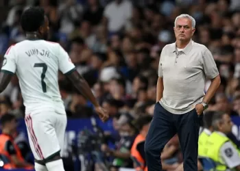 Mourinho wins, Inter cruise, United stumble