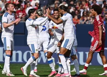 Leeds edge Liverpool in friendly