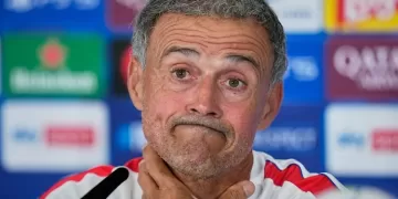 PSG targets Super Cup win over Villa