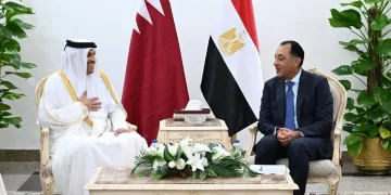 PM meets Qatari counterpart, probes ways to boost co-operation