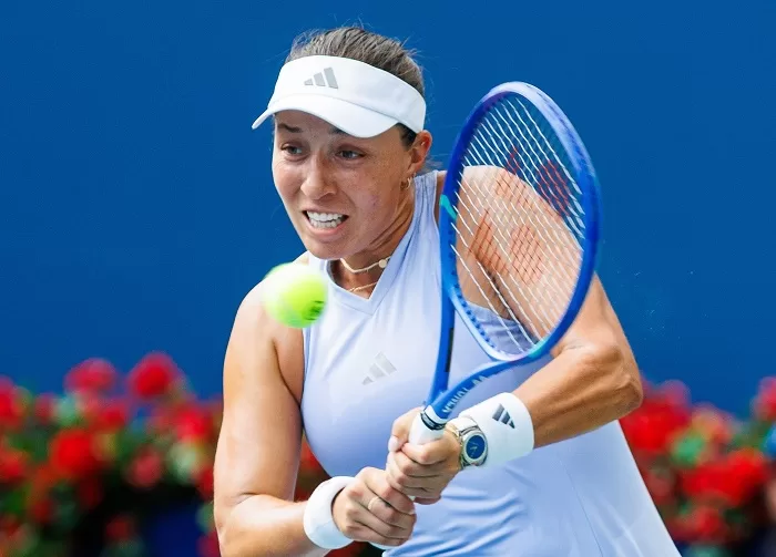 Sabalenka and Pegula advance at Toronto 12 - Egyptian Gazette Sabalenka and Pegula advance at Toronto 11 - Egyptian Gazette