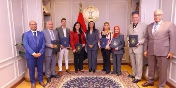 Social Solidarity Minister witnesses microfinance contracts signing
