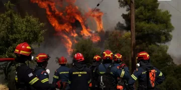 Two copters collide as Greece battles wildfires