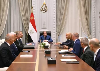 President Sisi, Eni CEO discuss expanding investments, increasing gas production