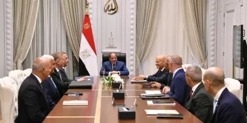 President Sisi, Eni CEO discuss expanding investments, increasing gas production