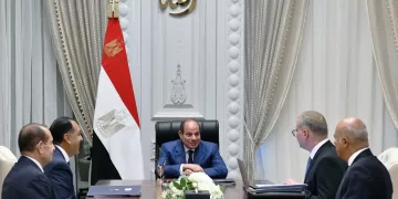 President Sisi reviews Egypt’s oil, gas production plans, strategic reserves