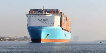 BANGKOK MAERSK makes 1st Suez Canal transit with 190,000-tonne cargo