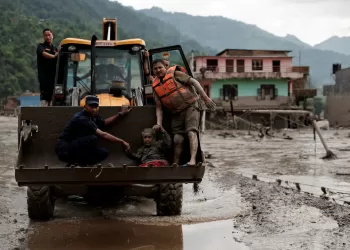 Hundreds missing after flood hits Nepal-Tibet border