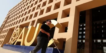 Blind Egyptian entrepreneur’s AI helps others see 1 - Egyptian Gazette Blind Egyptian entrepreneur’s AI helps others see