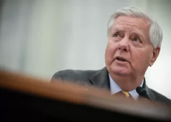 Senate passes sweeping Russia sanctions bill