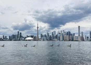 Trump threatens to rename Lake Ontario amid Canada trade war