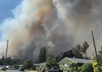 At least 600 structures damaged in Washington wildfires
