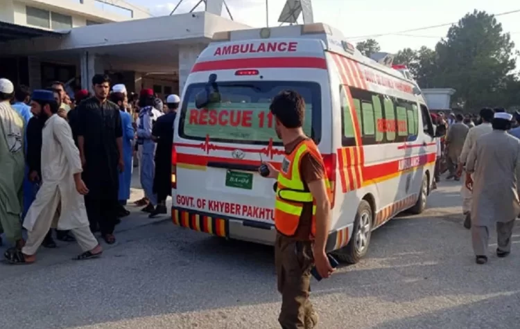 Suicide bombing at police station kills 14 in Pakistan 12 - Egyptian Gazette Suicide bombing at police station kills 14 in Pakistan 11 - Egyptian Gazette