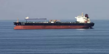 Iran permits Iraqi oil tankers to pass through Hormuz