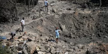 Israel links Lebanon withdrawal to Hezbollah disarmament