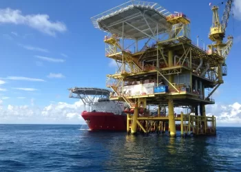 Egypt pushes to double oil output, strengthen regional hub role