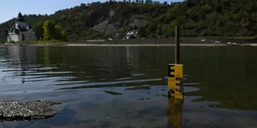 Low Rhine water levels halt some ship sailings 1 - Egyptian Gazette Low Rhine water levels halt some ship sailings