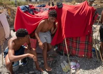 Spain moves to house 1,800 migrants in Ceuta