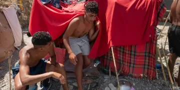 Spain moves to house 1,800 migrants in Ceuta