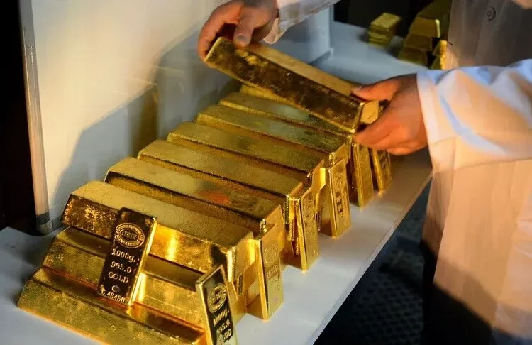 Gold hits 7-week high 10 - Egyptian Gazette
