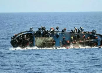 Tunisia coast guard recovers 8 bodies of migrants whose boat sank