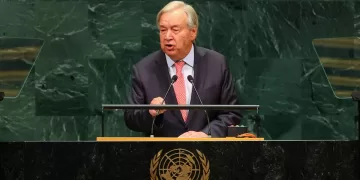 UN chief urges AI curbs, end to wars in last assembly speech