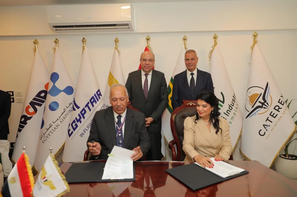 EgyptAir signs strategic partnerships to support low-cost airlines 14 - Egyptian Gazette EgyptAir signs strategic partnerships to support low-cost airlines 13 - Egyptian Gazette