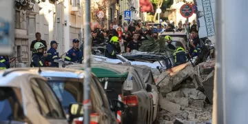 One dead, 5 missing after Athens’ explosion