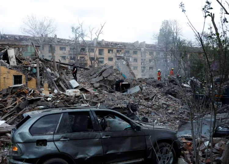 Russian air attacks kill 12 in Kyiv region on sixth day of strikes 11 - Egyptian Gazette