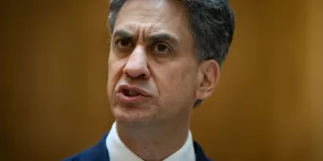 UK to ban West Bank settlement goods in policy shift
