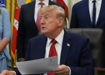 Trump signs Russia sanctions bill into law