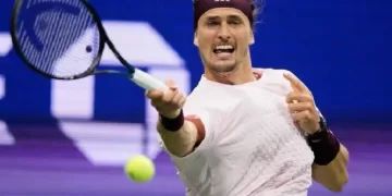 Zverev reaches US Open 3rd round