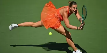Sabalenka rolls into US Open 4th round
