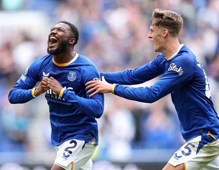 EPL: Everton strikes late to deny Man Utd 19 - Egyptian Gazette EPL: Everton strikes late to deny Man Utd 18 - Egyptian Gazette